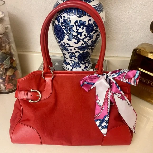 Salvatore Ferragamo Red Gancini Embossed
Shoulder Bag - Picture 1 of 13